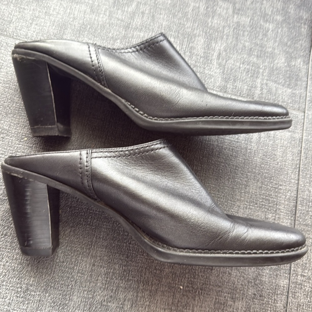 Cherokee Black Leather Slip-On Mule Loafers - Size 8.5